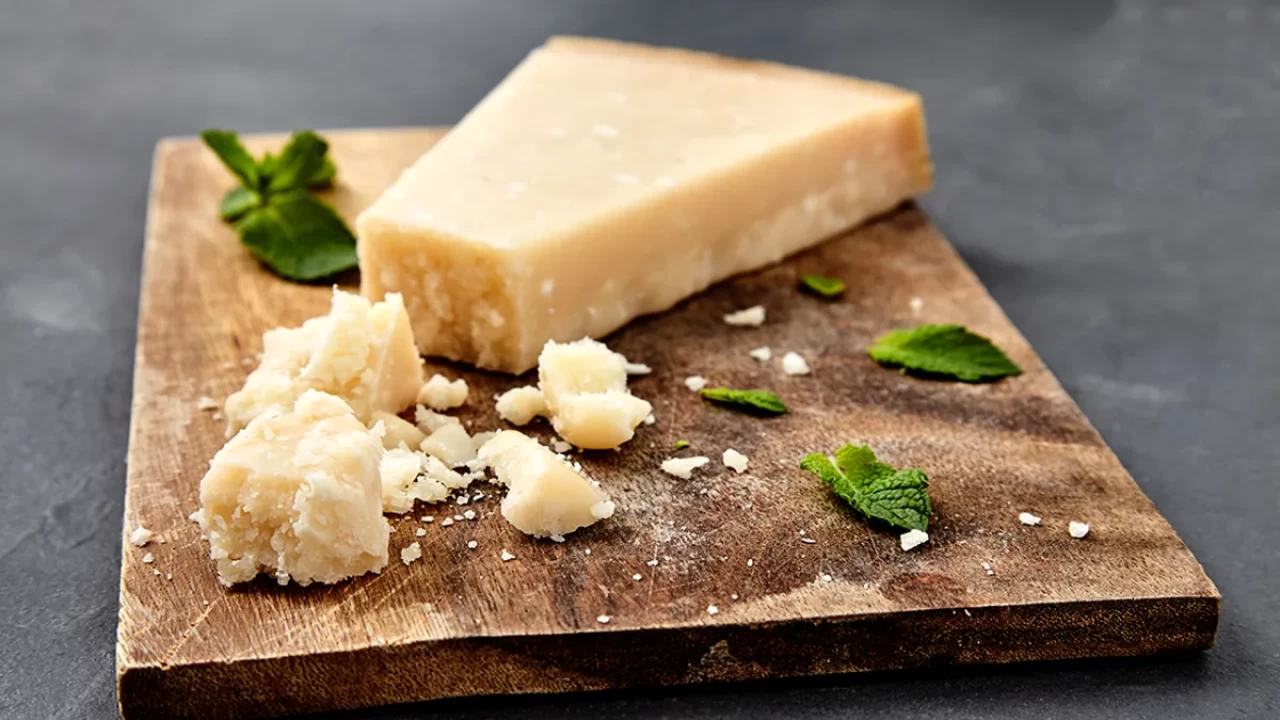 People's strange reaction after learning how Parmesan cheese is made People's strange reaction after learning how Parmesan cheese is made